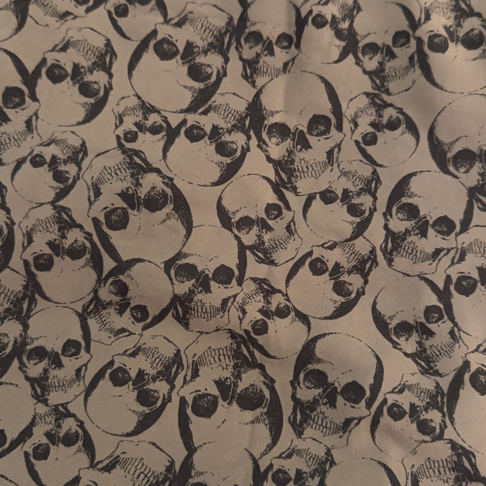 Torrid Skull-Print Athletic Tank Top with Mesh Panels - Gray/Black 1X - Picture 5 of 5